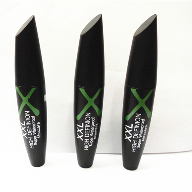 8221 Long and thick mascara with XXL waterproof silica gel mascara