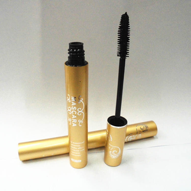 Mascara displays 24 pieces of waterproof eyelash growth