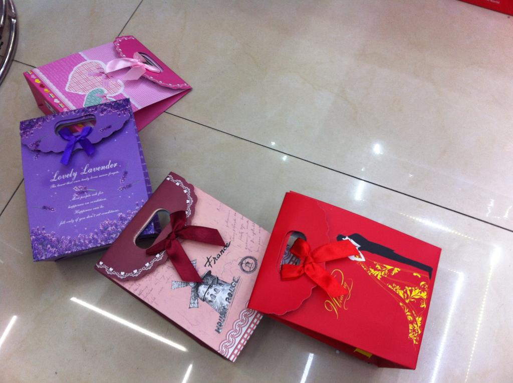 Korean Exquisite Gift Bag Foundation Little Sticky Button Paper Bag Pink Flip Paper Bag Gift Bag Special Application Scenario