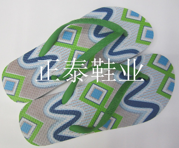 Wholesale of summer slippers, cute and versatile women's sandals, flip-flops and flip-flops details Picture
