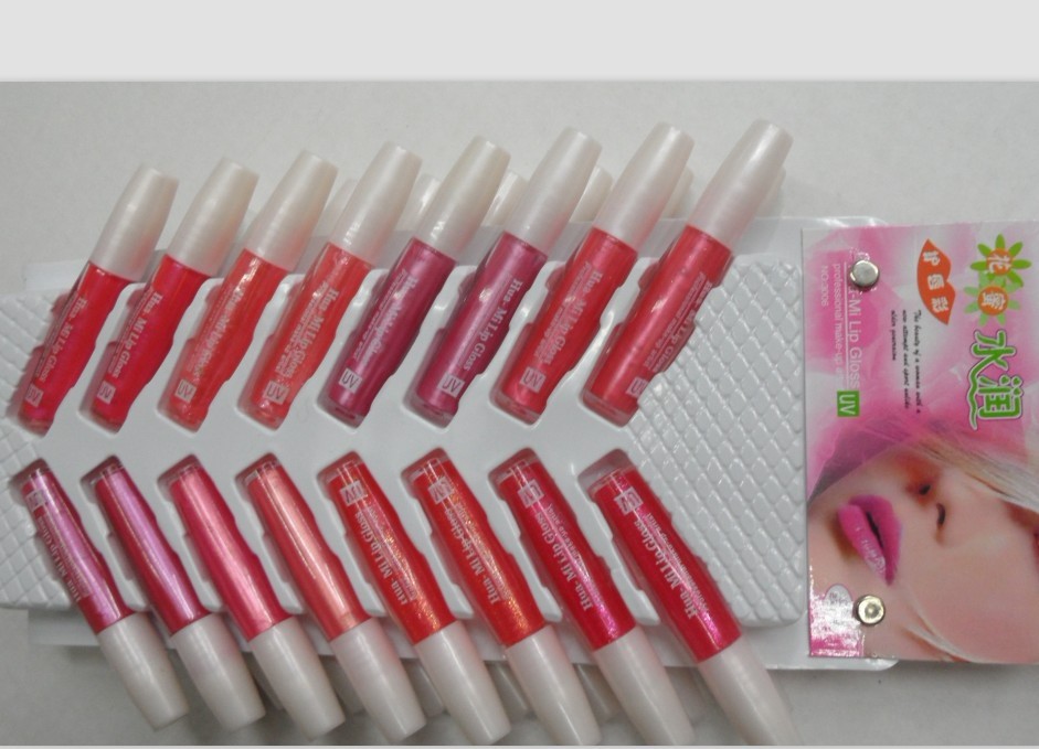 Lip gloss Lip gloss keeps the lips moisturized for a long time with 32 suction CARDS details Picture