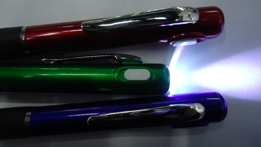 613# Ballpoint Pen With Lamp Specification drawing