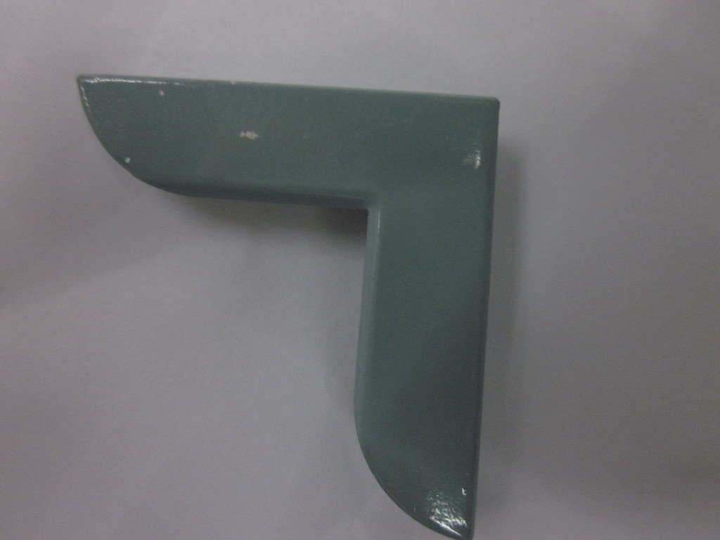 Supply corner guards and corner protectors of various specifications, colors and materials. Specification image
