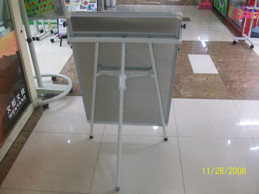 供应 磨沙铝合金边框，带磁性 金属白板产品图