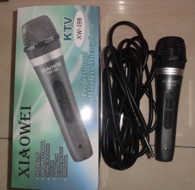 Wired microphone, computer microphone