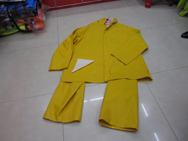 32-2 Raincoat set