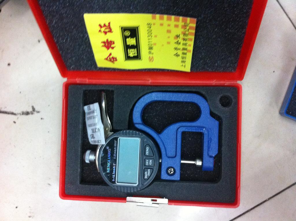 数显百分千分测厚规/测厚仪/ /纸张 薄膜 布料 胶带