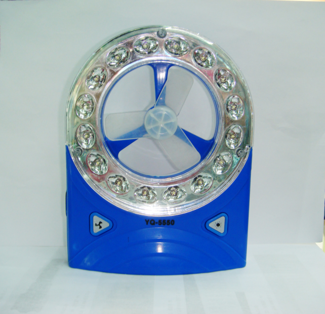 批发供应高亮度风扇手电筒充电加电池风扇灯 携带方便