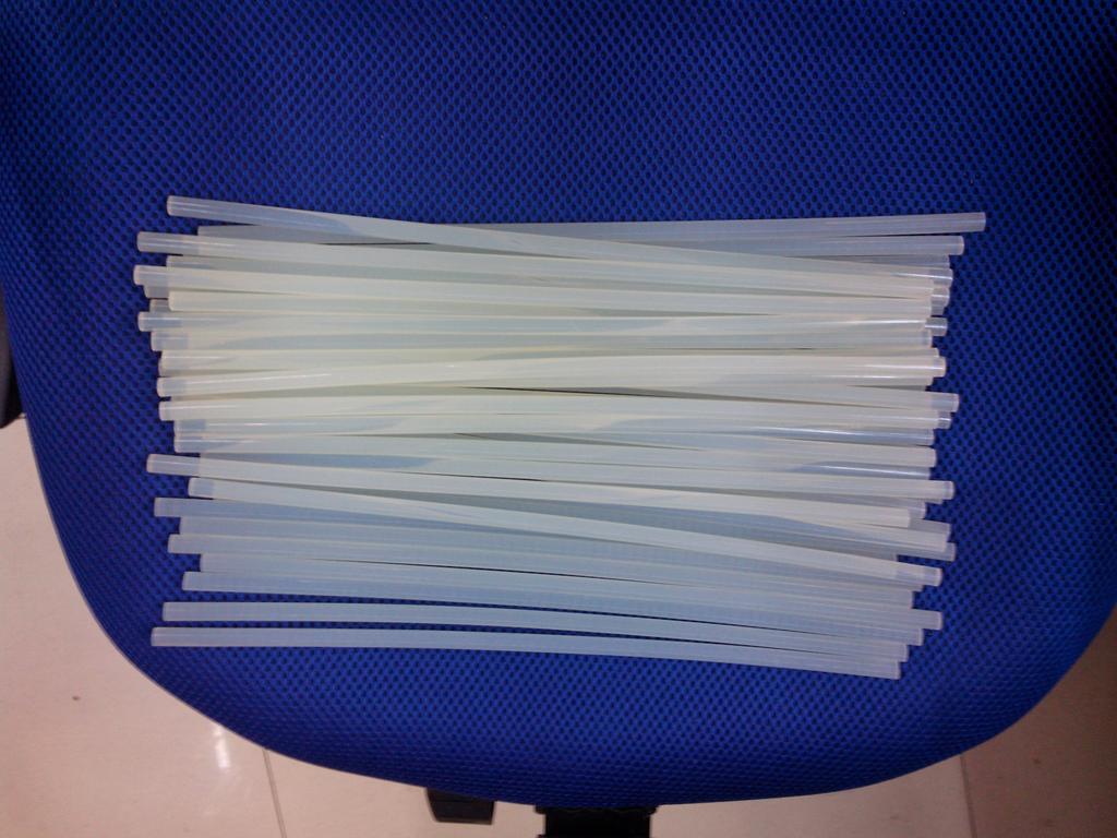 Hot melt adhesive rod fine rod model A5s length 30 cm translucent