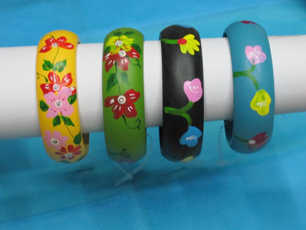 木手镯，饰品，木珠，木纽扣，木圈，木球