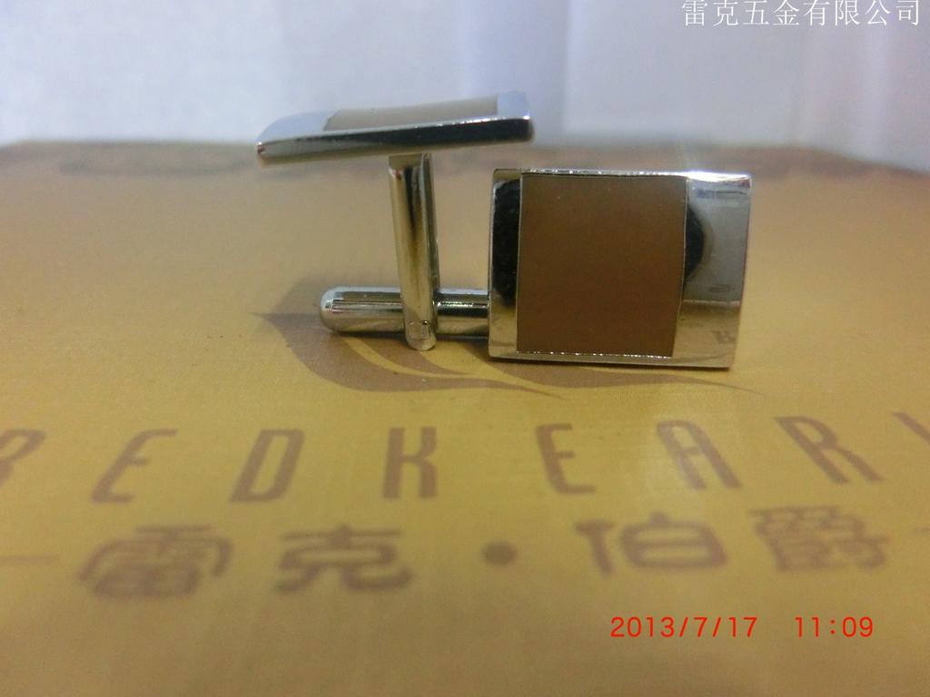 Hot-selling cufflinks! Chocolate-colored cufflink accessories details Picture