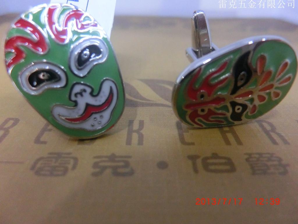 个性脸谱袖扣，绿色饰品产品图