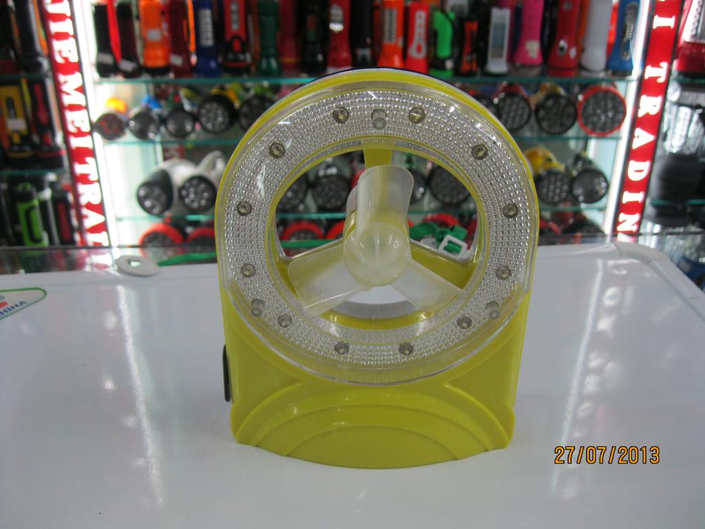 5560风扇台灯