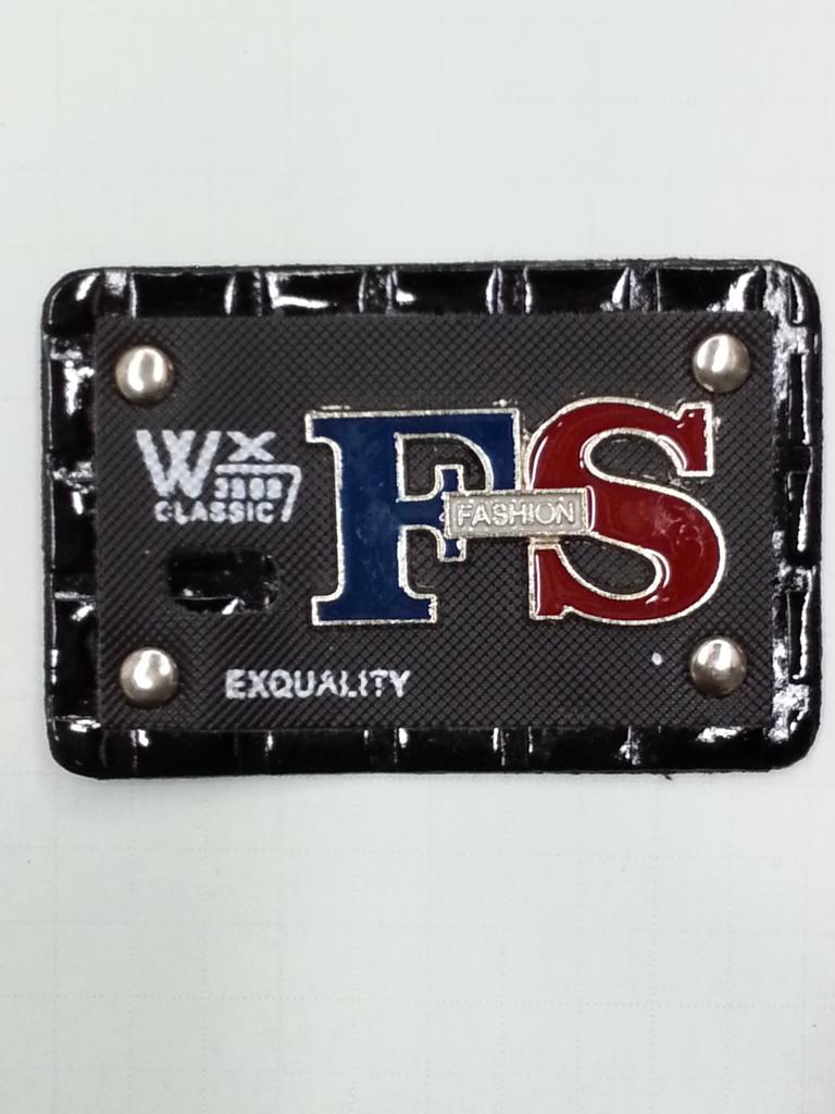 装饰标 魔术贴橡胶皮标PVC LOGO定做 滴塑橡服皮标 服装鞋帽商标 箱包配件 