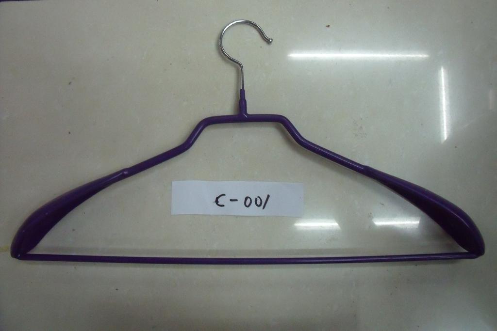 Wholesale of dry and wet two-in-one anti-slip multi-functional wide-shoulder plastic-coated suit hangers