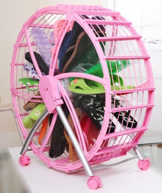 Rotating shoe wheel