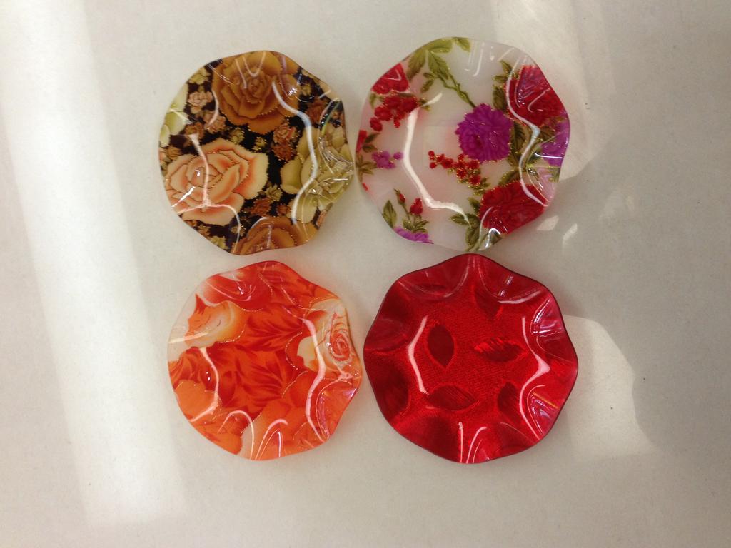 荷花形亚克力瓜子盘、糖果盘、喜庆用品