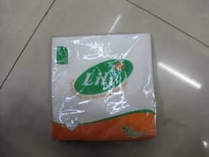 厂家直销 抽纸、面巾纸销售，价格优，餐巾纸lily 33*33白色