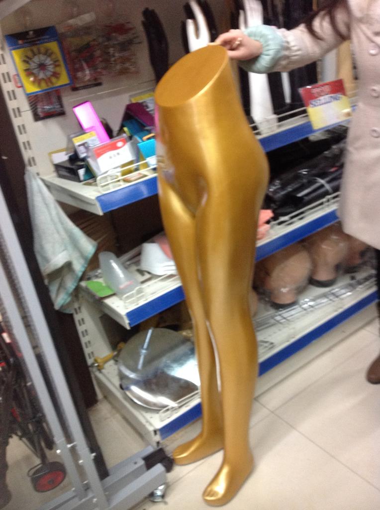 金色双腿