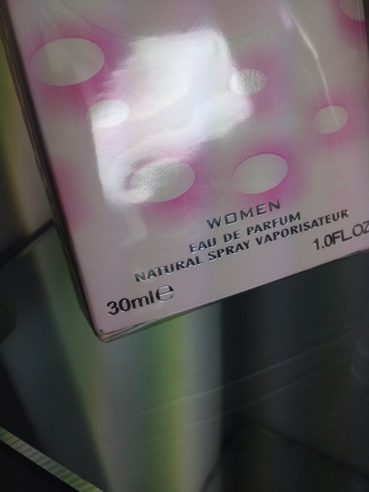 女士香水实物图