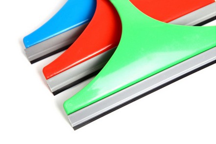 A great home helper - candy-colored glass cleaner, bathroom wall cleaner, and window glass scraper Specification image