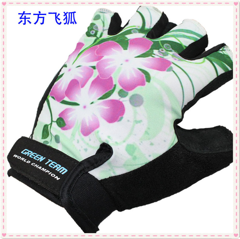 现货供应日盛牌半指运动耍酷防护手套 自行车骑行手套 量大从优