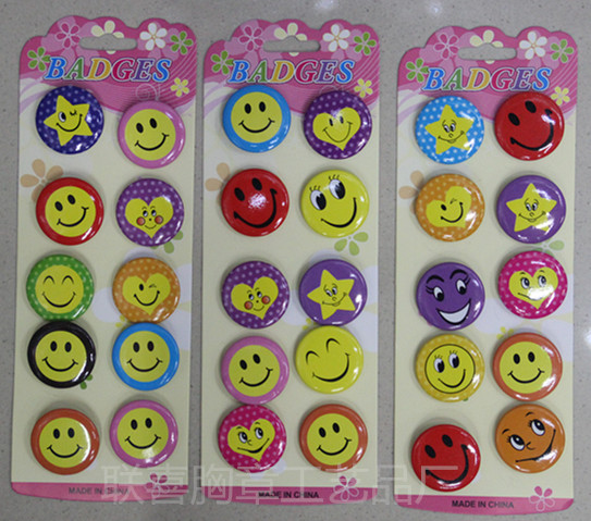 厂家直销黄色笑脸马口铁胸章 胸针别针个性定制图案
