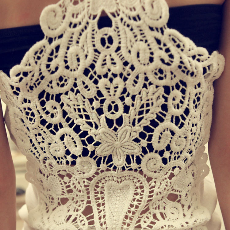 Ribbed Cotton Halter Vest Hollowed Out Back Halter Vest Chrysanthemum Vest With Diamond Vest Top Application Scenario