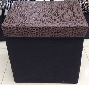 亮光时尚中方收纳凳