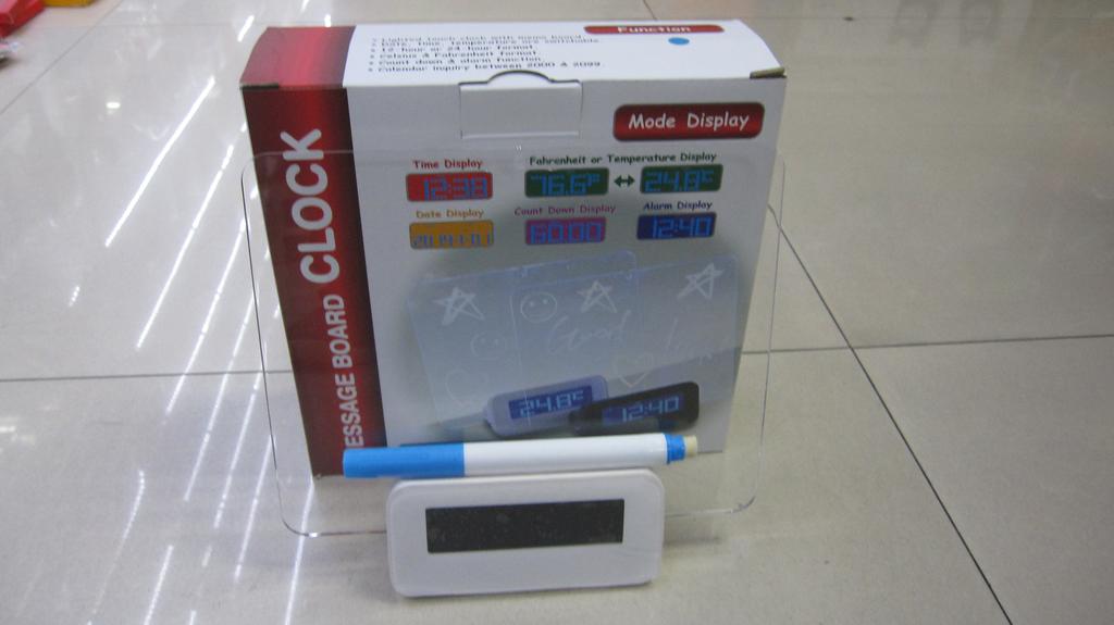 Message board clock, romantic fluorescent board alarm clock, LED electronic clock, writing board clock, lazy person alarm clock Application Scenario