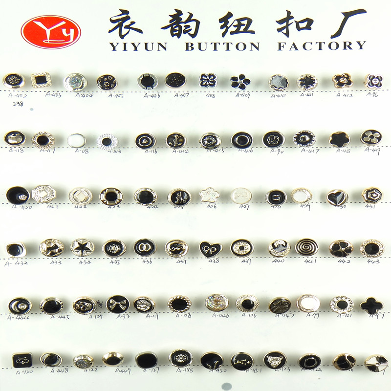 The fashion accessories are in high demand. The 2015 new style of high-foot buttons and oiled shirt buttons