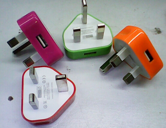 苹果英规 USB充电器 USB三脚充电头600MA三脚充电器产品图