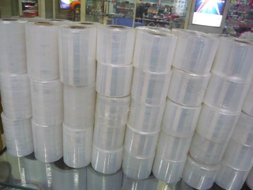 电线膜/塑料膜/PE小卷缠绕膜/拉伸膜/ 电线厂专用膜8CM