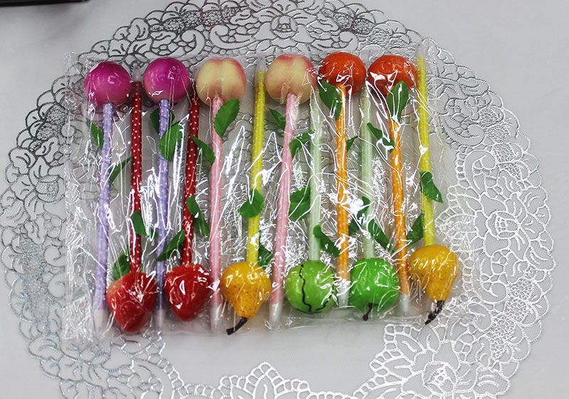 Children's stationery, cartoon fruit ballpoint pens, creative ballpoint pens, student prizes Application Scenario