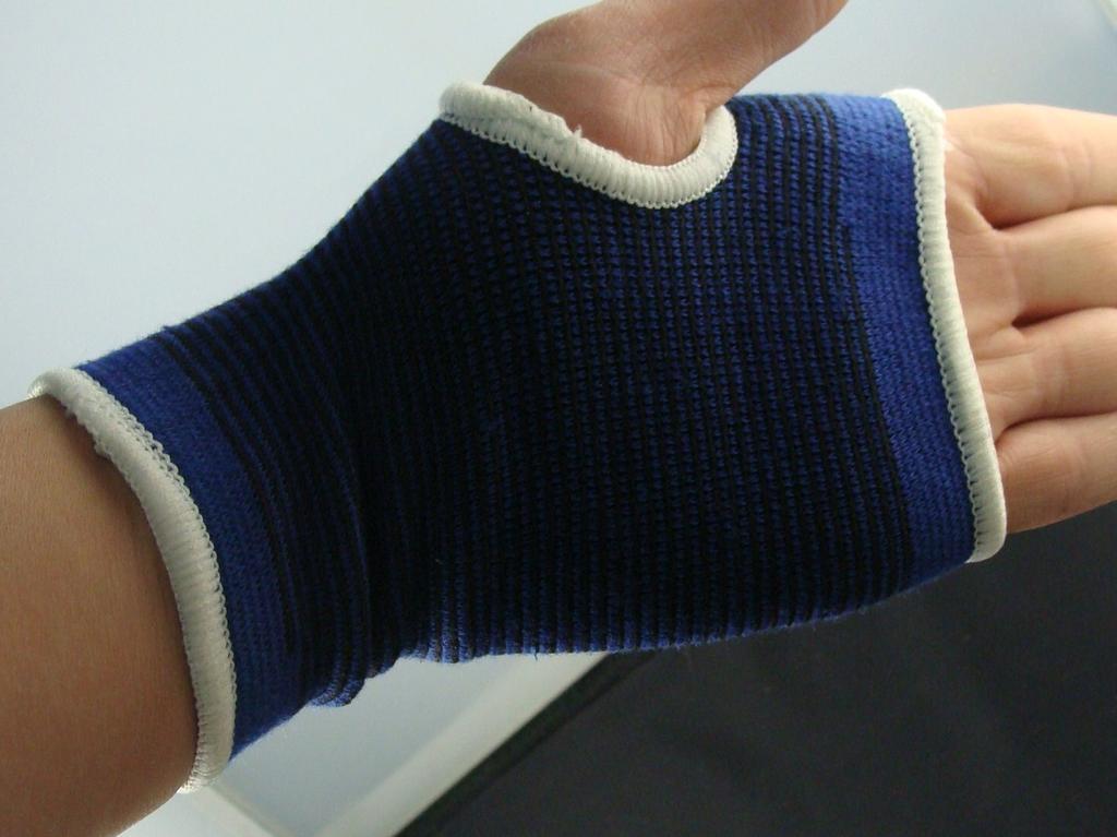 力盾防滑手套哑铃手套 街舞山地车休闲健身手套细节图