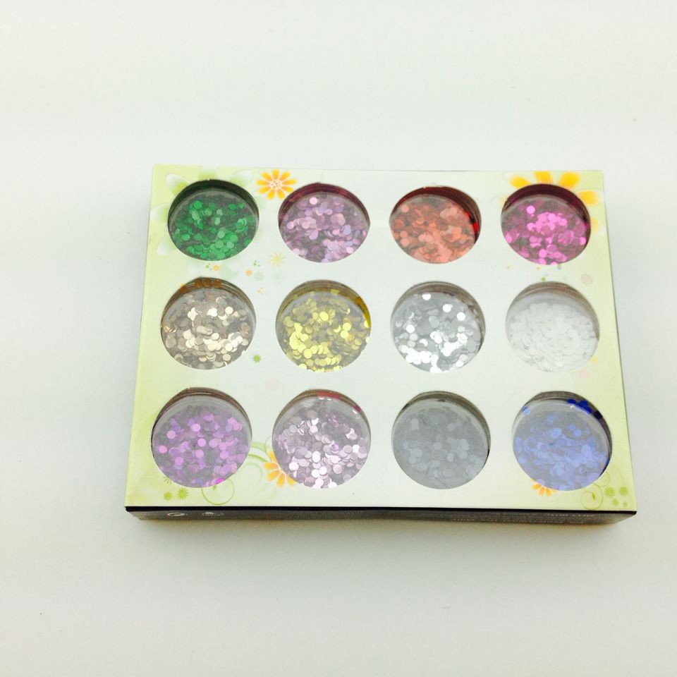 The 12-color medium sequins round large sequins for nail art can be wholesales