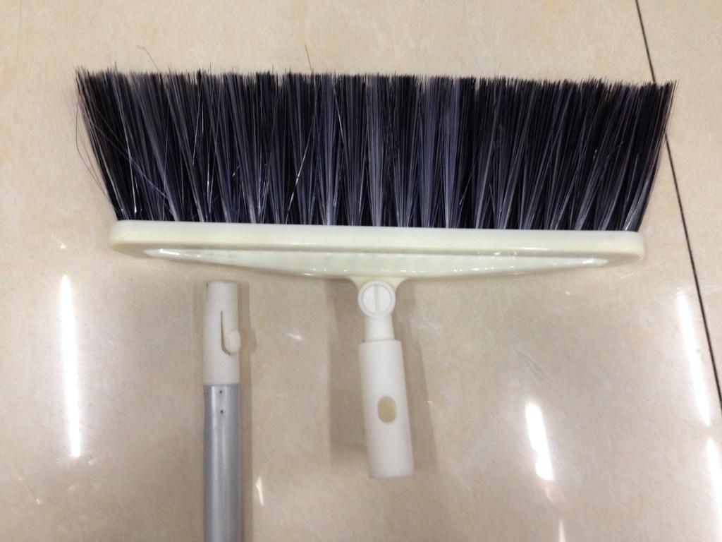 180° Rotating Broom Multi-Functional Cleaning Broom 273-2658 Application Scenario