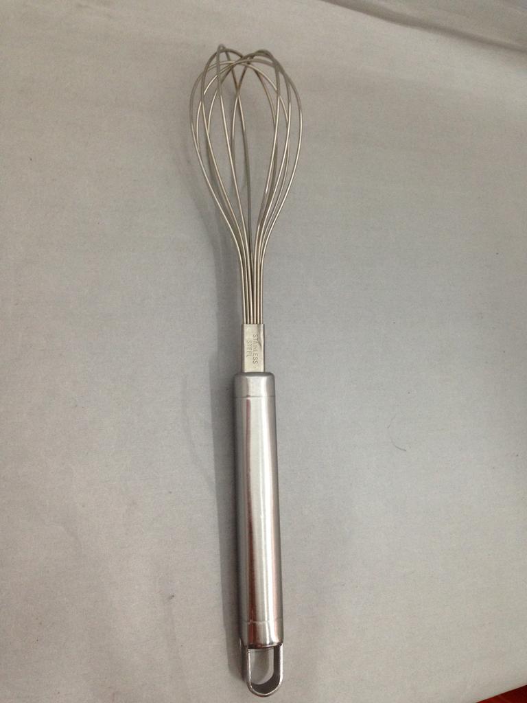 Stainless Steel Egg Beater Egg Beater Kitchen Supplies Wholesale 277- Egg Beater Small Application Scenario