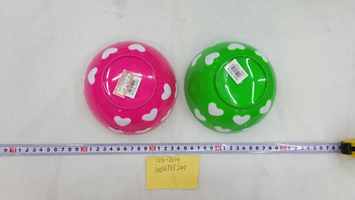 Plastic bowl thumbnail