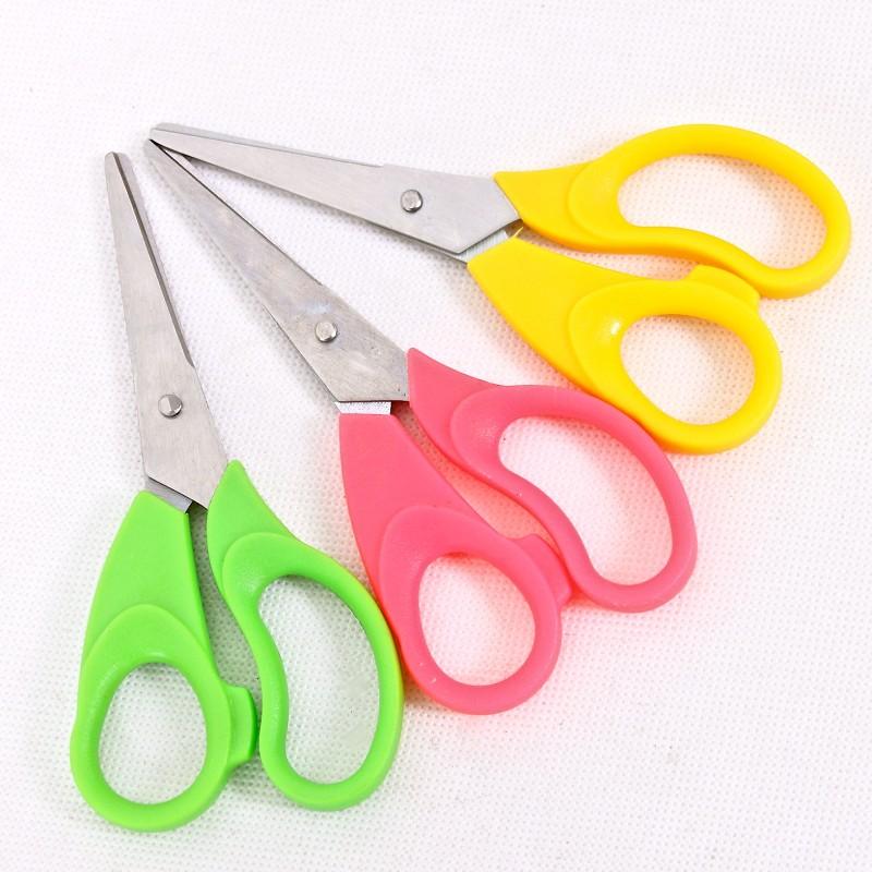 Office and study supplies scissors, stationery scissors, student scissors, study supplies scissors, paper-cutting scissors Application Scenario
