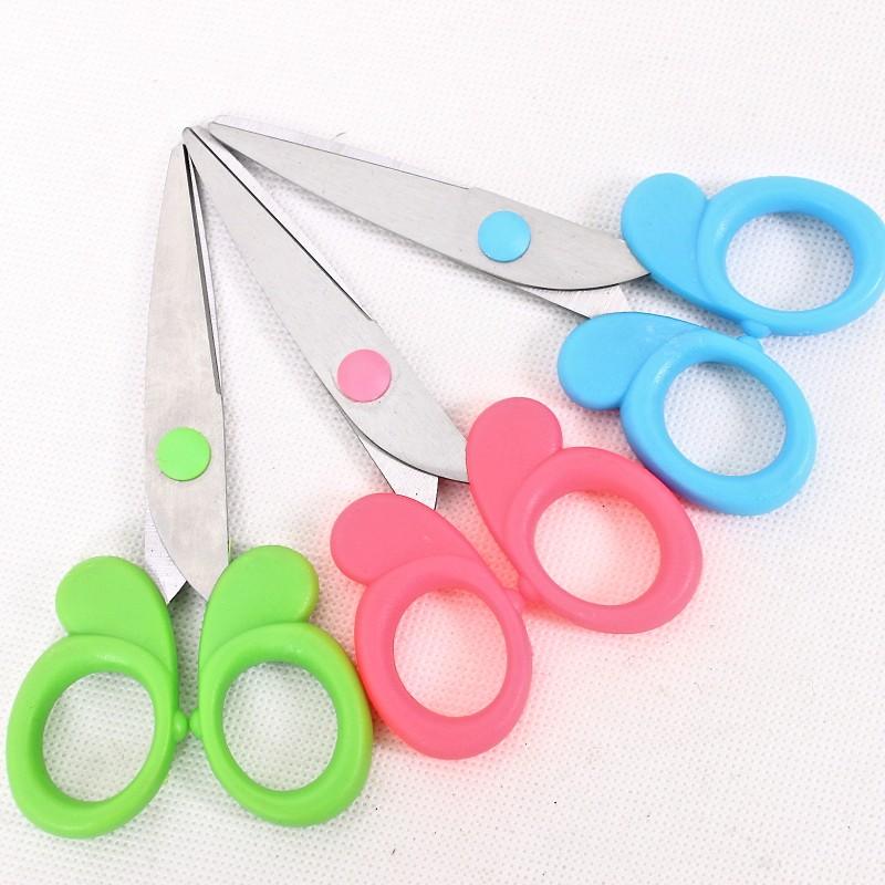 Office and study supplies scissors, stationery scissors, student scissors, study supplies scissors, paper-cutting scissors details Picture