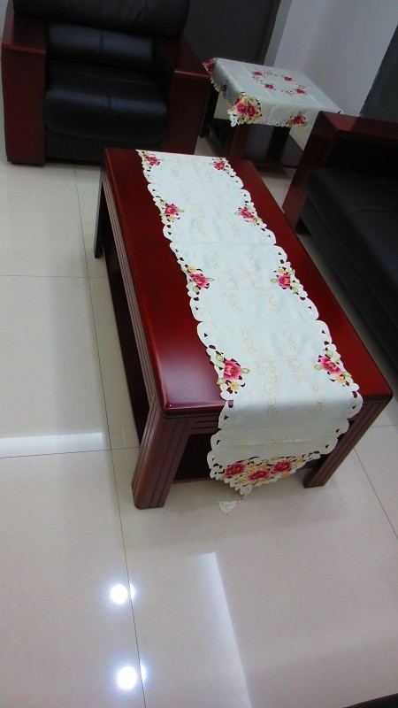 Tablecloths, placemats, tablecloths, table flags, cushions, tissue boxes (100329 Specification image