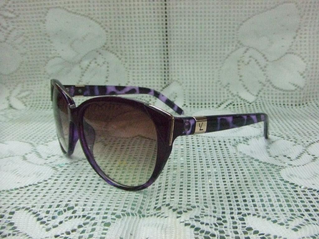 韩版 小清新女式时尚太阳镜，蓝宝石镀膜。 厂家直销 批发产品图