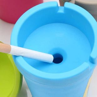 Creative Practical Novelty Special Small Goods Small Department Store Wholesale Car Supplies Car Ashtray To Send Boy Friends