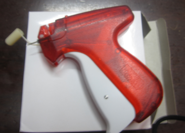 供应优质台湾箭牌4.4特幼胶针尼龙1盒10000pc