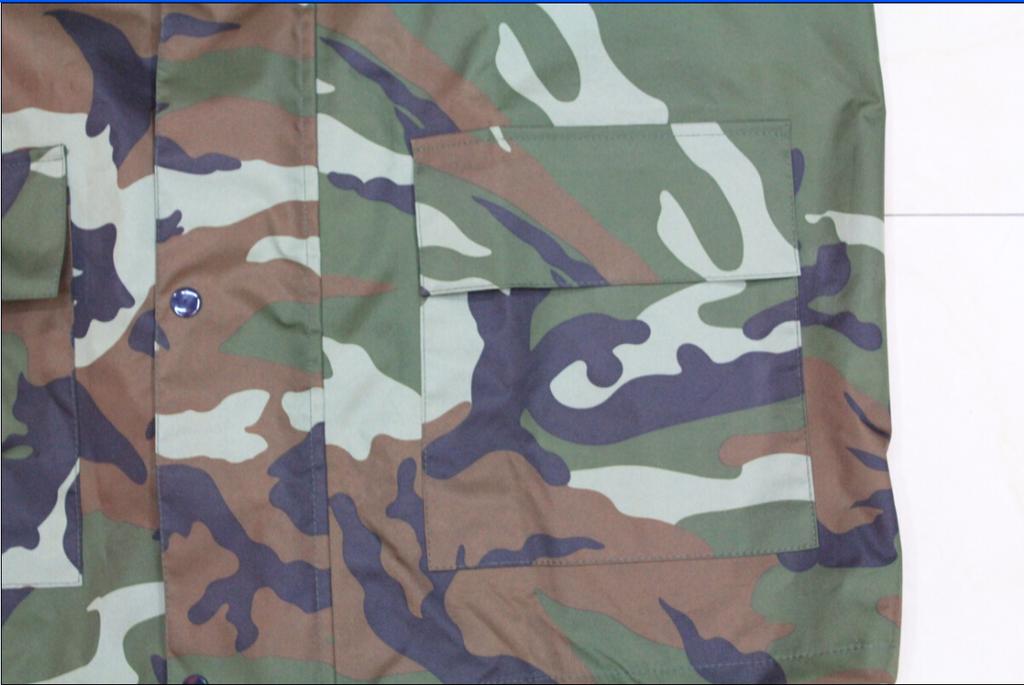 Camouflage suit raincoat details Picture