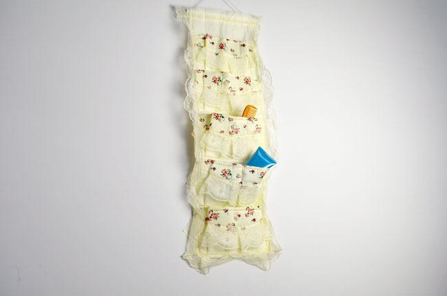 【厂家直销】 蕾丝5连挂袋 精品挂袋 收纳袋 时尚家居挂袋产品图