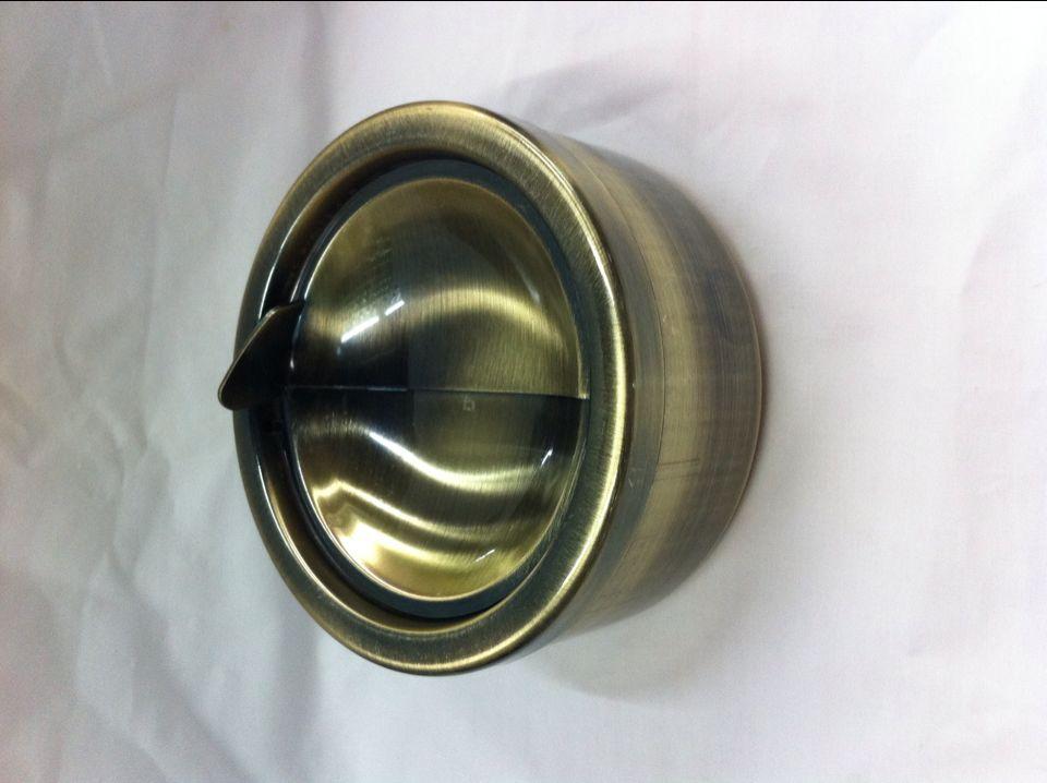 厂家直销不锈钢烟灰缸 简约、时尚、安全、实用。细节图