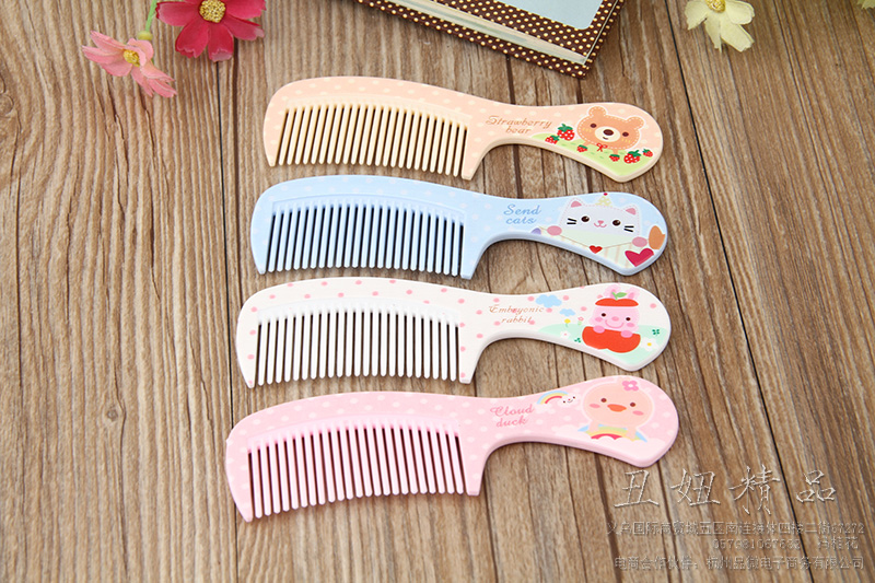 Cute cartoon small comb plastic comb children's comb handle small comb dense toothed comb daily comb