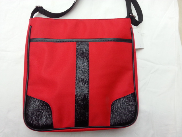 爆款证件包 护照包 丝印斜跨包图